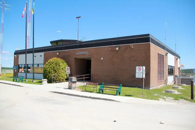 La Ronge Airport terminal building